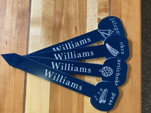 Custom acrylic garden sign with weatherproof design – personalized plant markers and decorative garden signs for outdoor spaces, flower beds, and vegetable gardens.